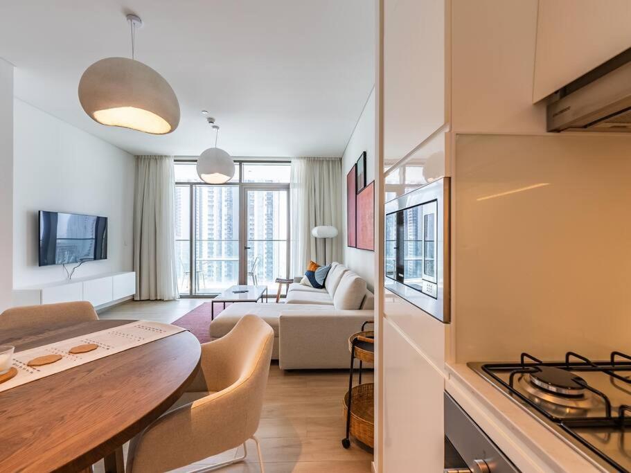The Harbor Heights 1br In Palace Residences Creek Dubai