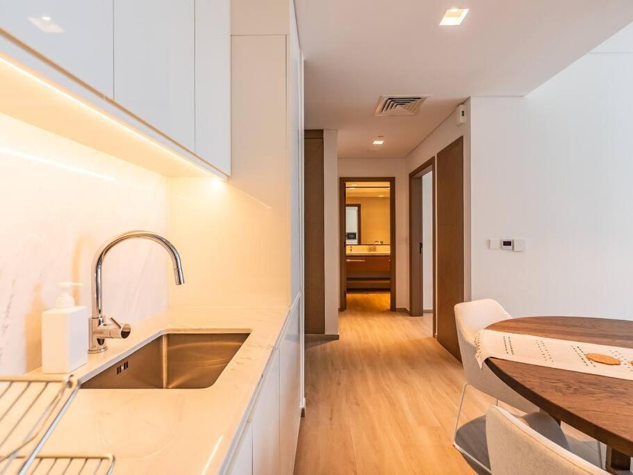 The Harbor Heights 1br In Palace Residences Creek