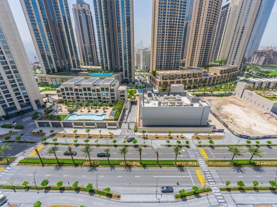 The Harbor Heights 1br In Palace Residences Creek Apartment *