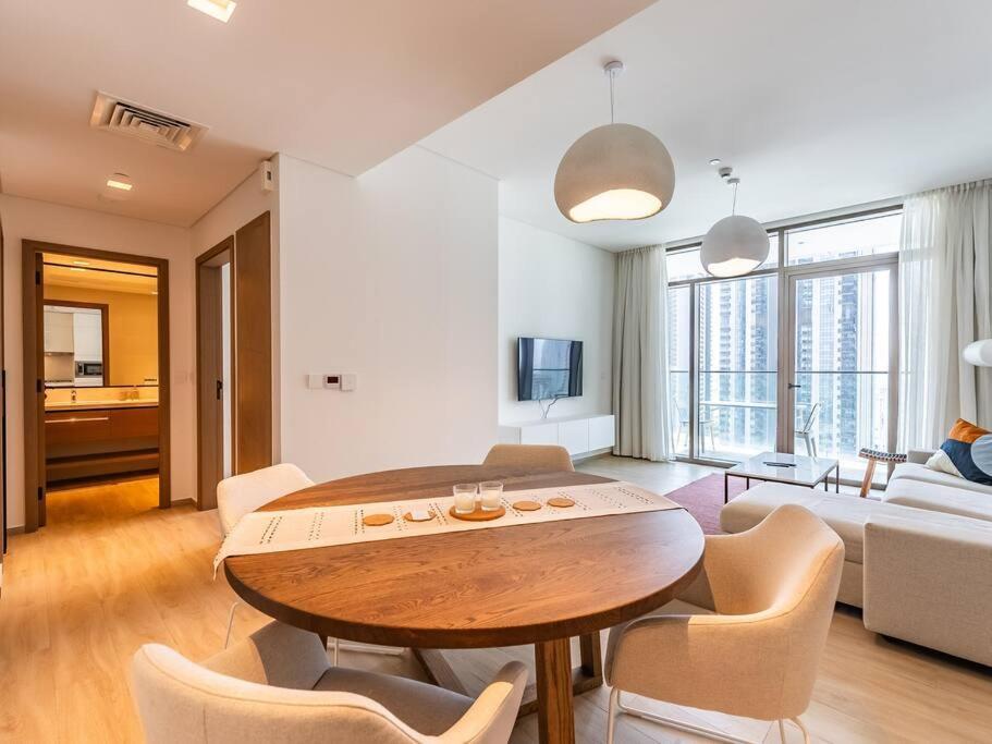 The Harbor Heights 1br In Palace Residences Creek Apartment Dubai