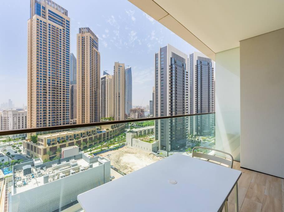 The Harbor Heights 1br In Palace Residences Creek Dubai