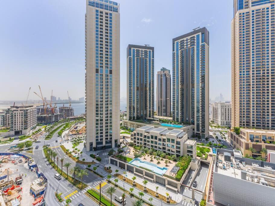 The Harbor Heights 1br In Palace Residences Creek Apartment