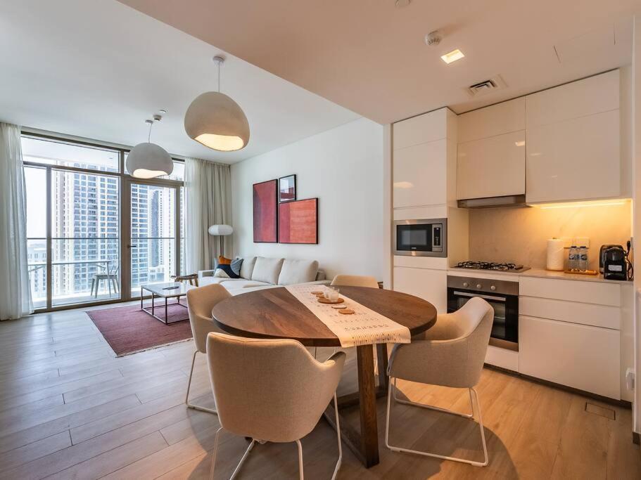 Apartment The Harbor Heights 1br In Palace Residences Creek Dubai